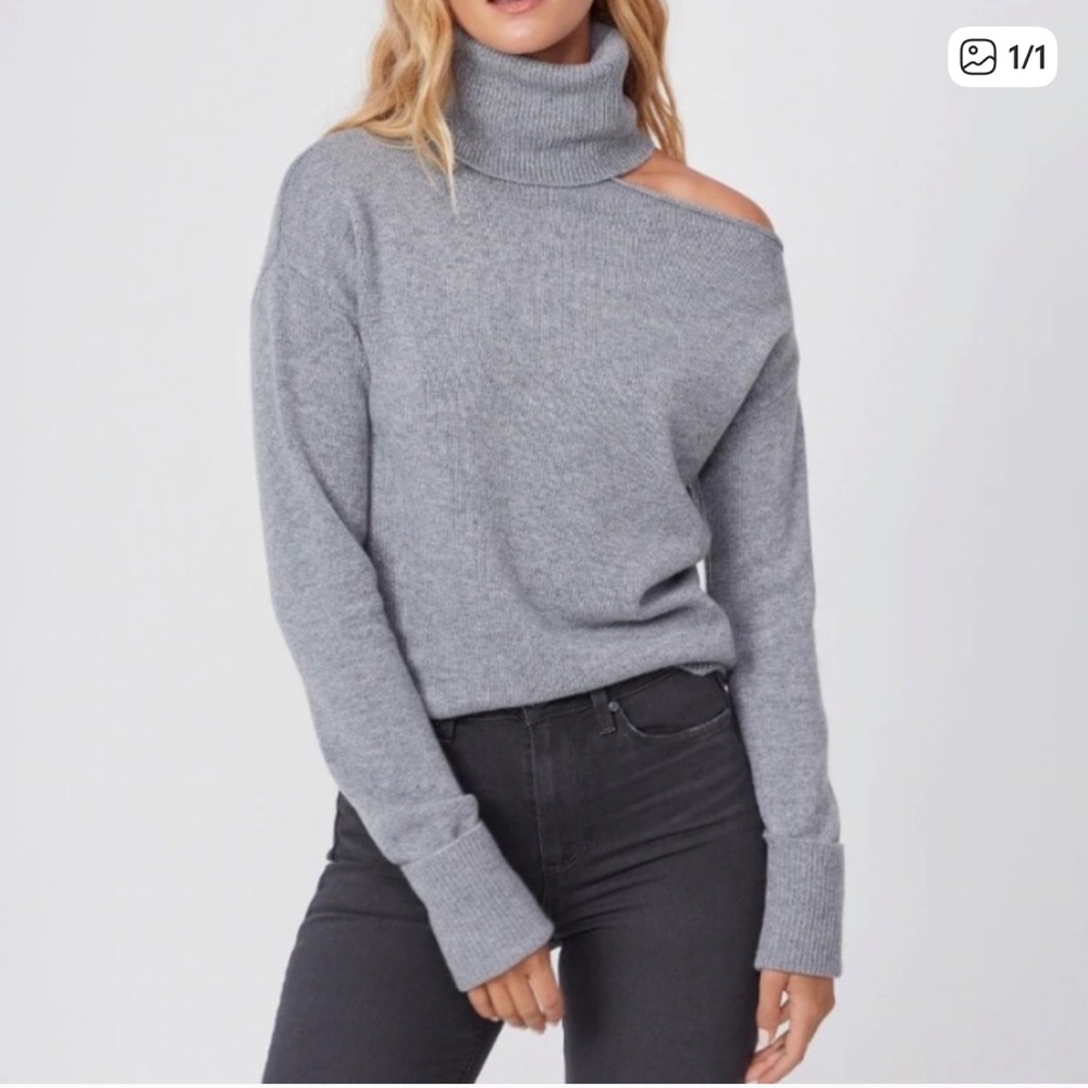 PAIGE NWOT Women's Gray Crew Neck Sweater Off The Shoulder Warm Winter Top XS